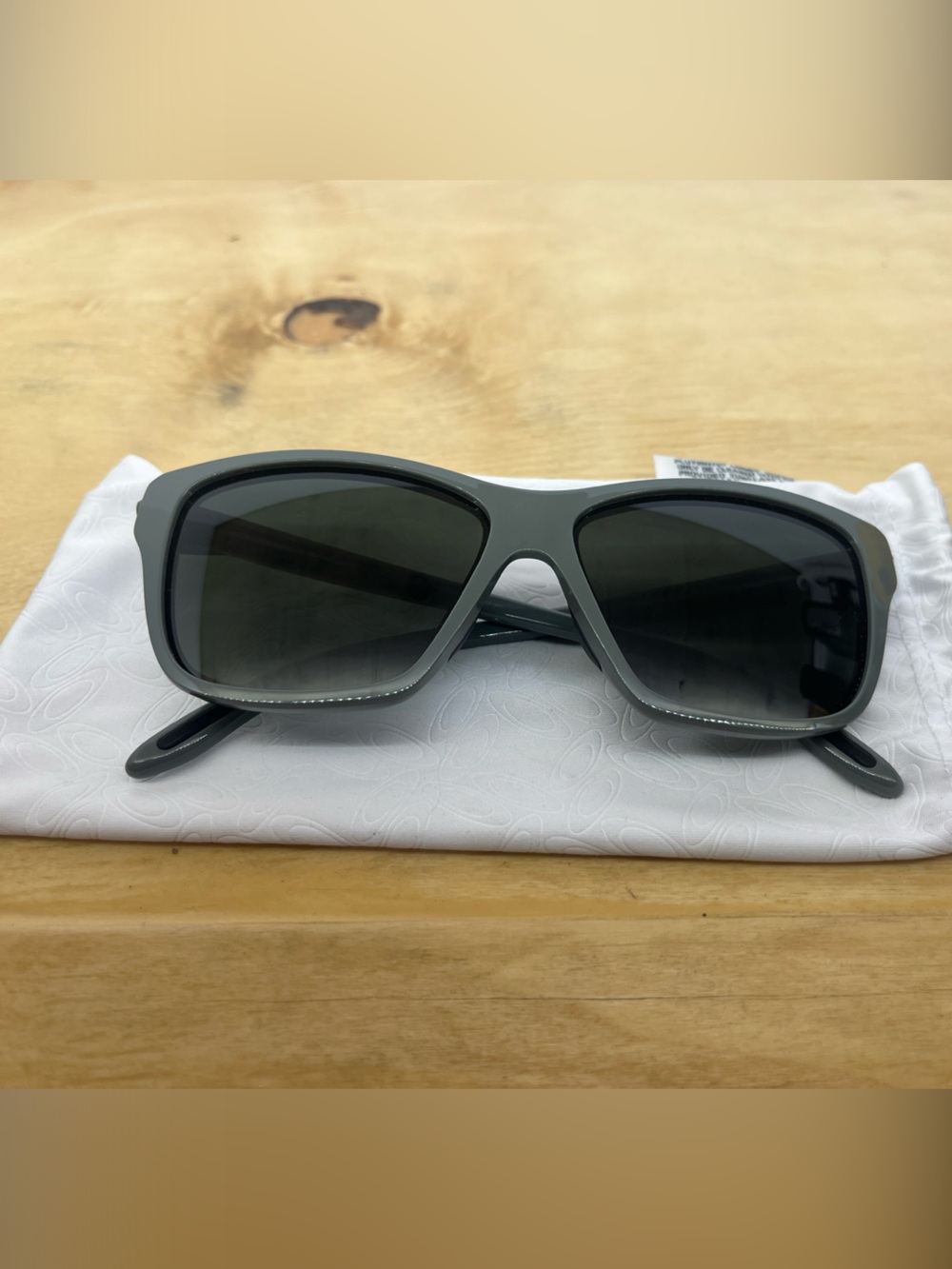 Oakley Hold on Polarized Sunglasses - Stylish I UV Protection
